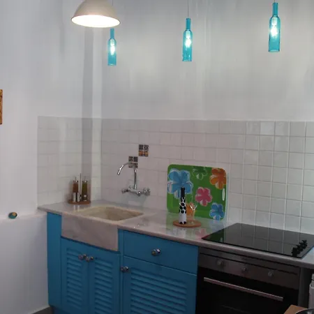 Apartment Icon Painter 'peroulia 4'