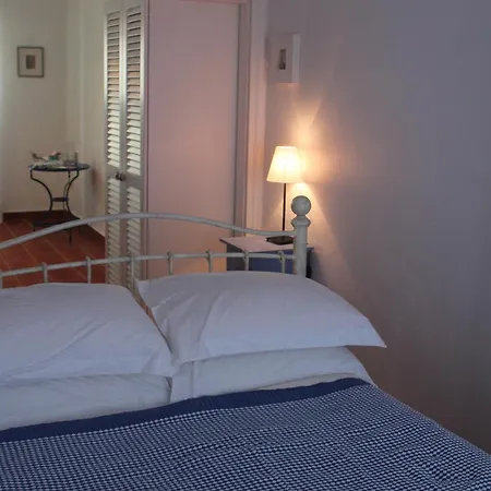 Icon Painter 'peroulia 4' Apartment